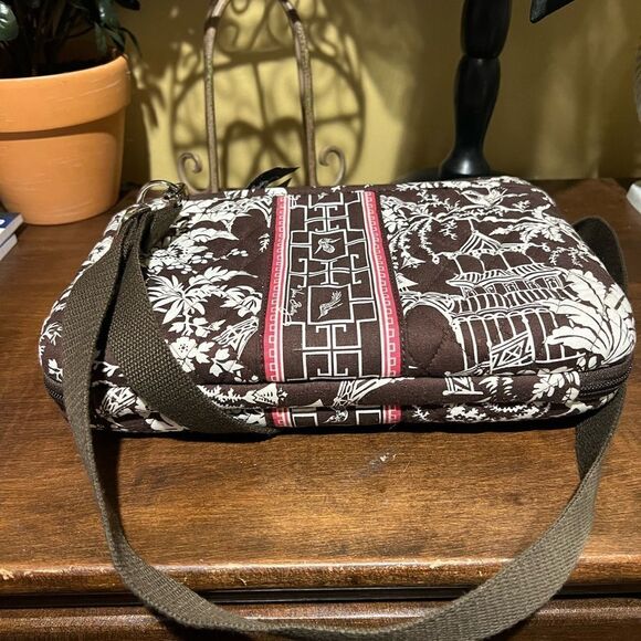 Vera Bradley IMPERIAL TOILE Mini Laptop / Tablet Hard Case w/ Strap - Picture 2 of 4